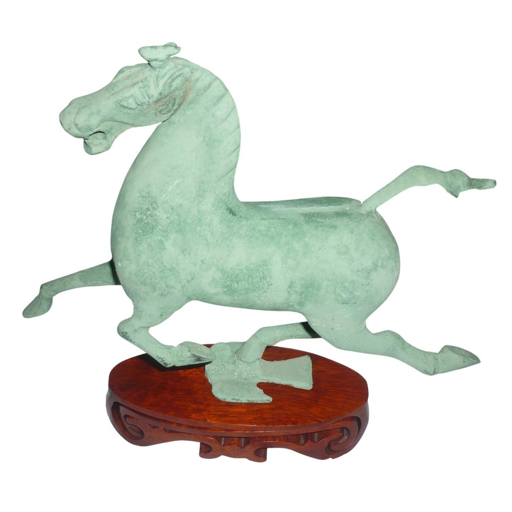 Vintage Flying Horse Of Gansu Replica Figurine with‎ Wooden Base Oriental Decor